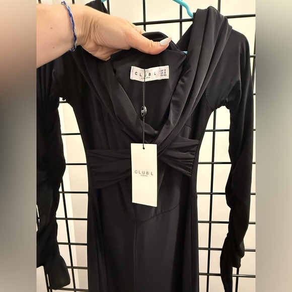 Elegant Black Long Sleeve Jumpsuit - Picture 4 of 4